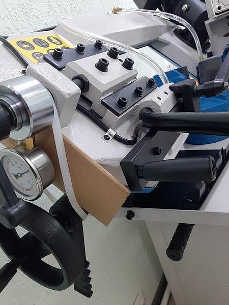 Станок ленточнопильный MetalTec BS 170FHE (380W) фото2