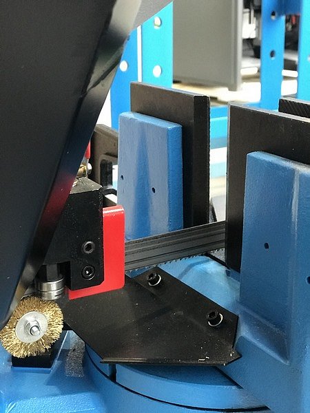 Станок ленточнопильный MetalTec BS 250FH (380W) фото2