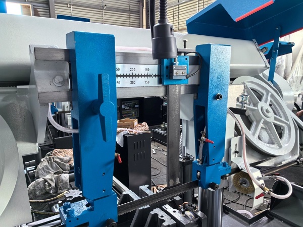 Станок ленточнопильный MetalTec MBS 350 50CH фото4