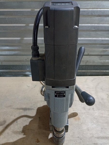 Станок сверлильный на магнитном основании ø 12-55 мм, КМ3 ECO.55 б у фото2