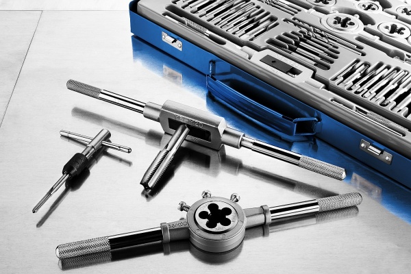 Набор метчиков и плашек ЗУБР 24 предм, сталь Р6М5, арт. 28110-H24 фото5