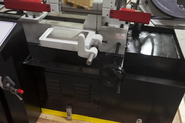 Станок ленточнопильный Stalex TBK-4228 фото4