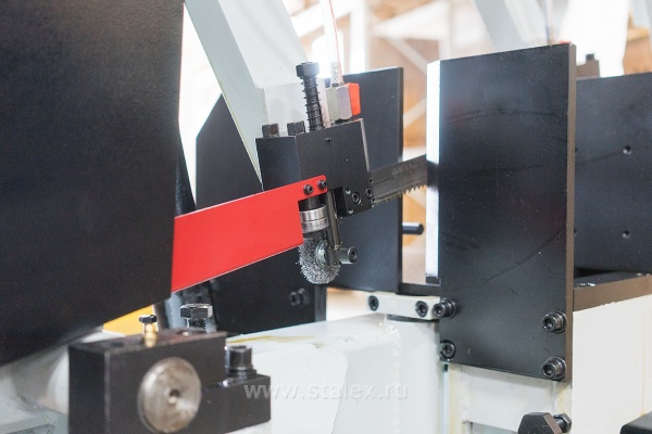 Станок ленточнопильный Stalex BS-2114T фото4