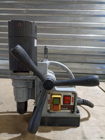 Станок сверлильный на магнитном основании ø 12-30 мм ECO.30S+ б у